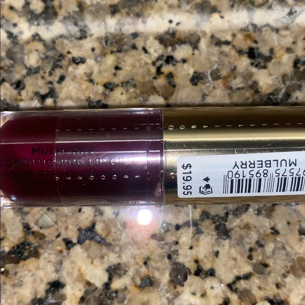 Victoria’s Secret set of 2 Maple and Mulberry Lip Oils Conditioning lip glow NWT